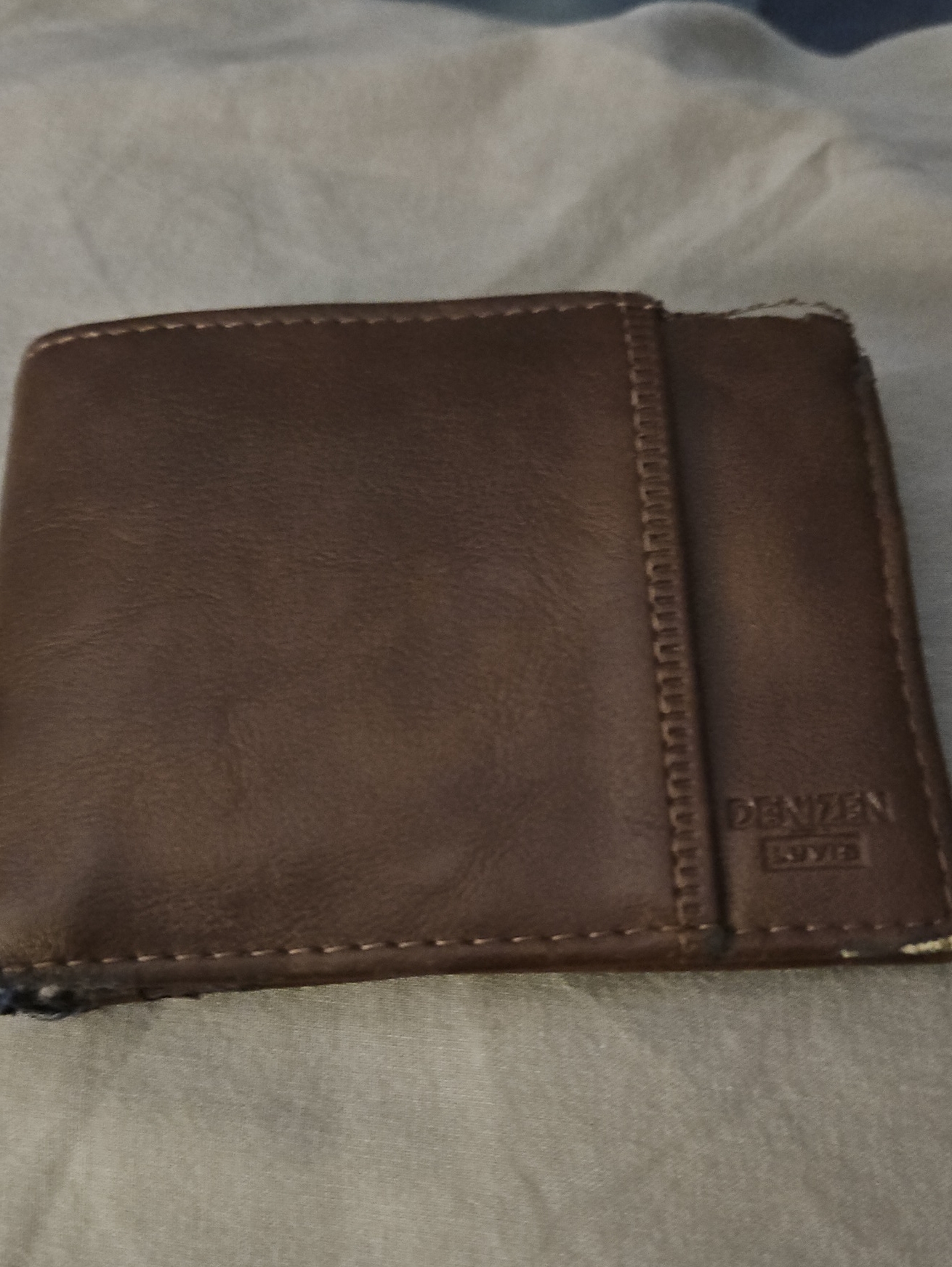 Denizen From Levis Dark Brown Leather Card  Key Wallet